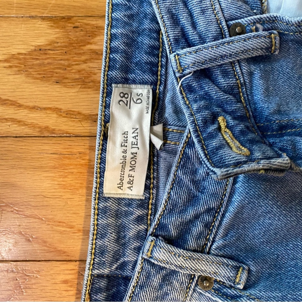Abercrombie & Fitch Women's High Rise Jeans - Blue
